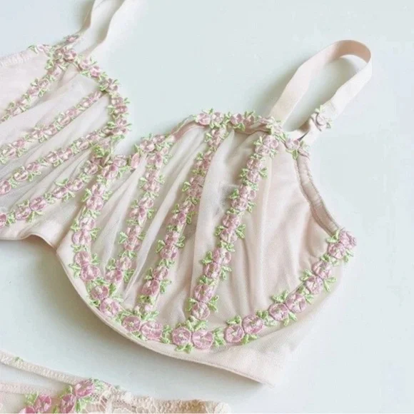 Victoria's Secret Bra Dream Angels Balconette Pink Rosebud Embroidered 36G NWT - Picture 5 of 5